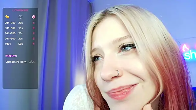 arielabradberry's cam snapshot