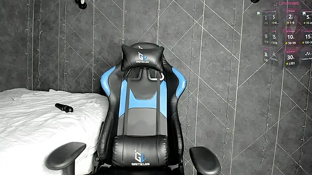 Red_FoxGirl's cam snapshot