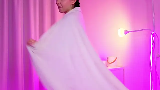 slyshypie's cam snapshot