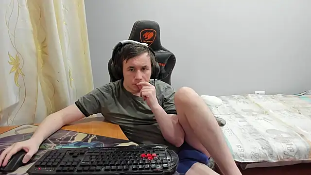 iliaskrislove live sex cam