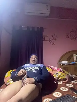 Saxymood1111 live sex cam