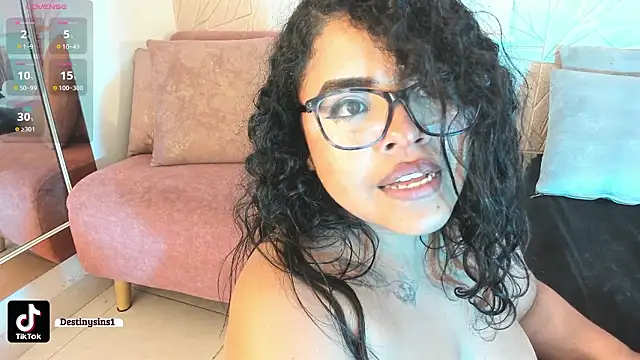 DestinySins's cam snapshot