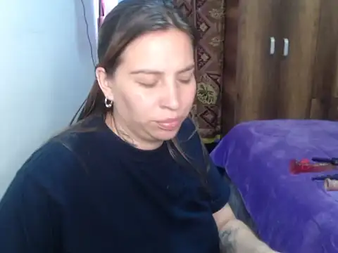 layanafuckass's cam snapshot