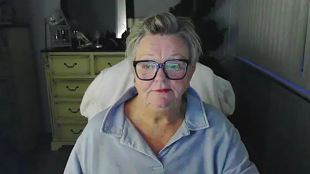 BridgetBlueEyes's cam snapshot