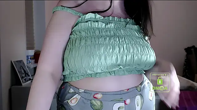 cute_and_hot's cam snapshot