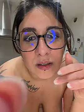 MlleMargaux's cam snapshot