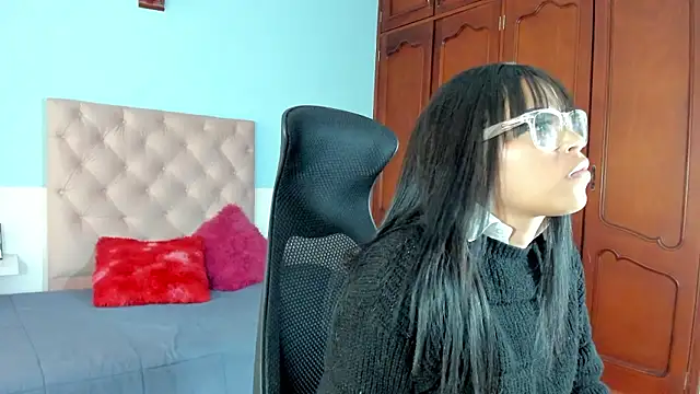 kendall_hernandez's cam snapshot