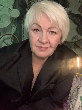 Laura_Millf's cam snapshot