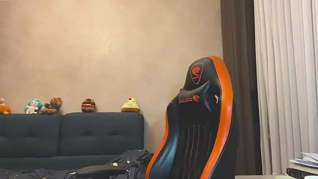 EllaPeony's cam snapshot