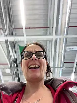 NataKitten live sex cam