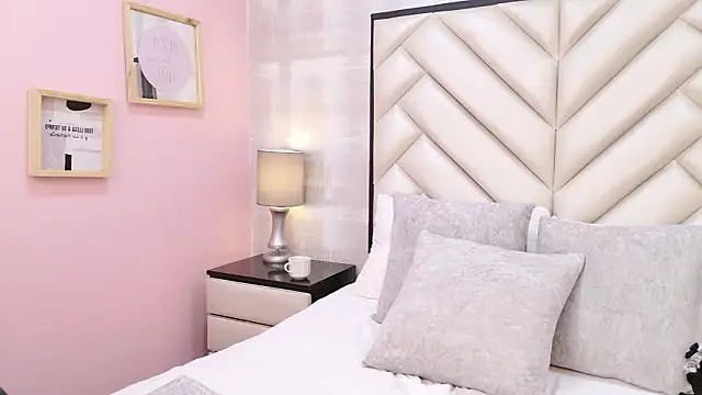 CristalShayy's cam snapshot