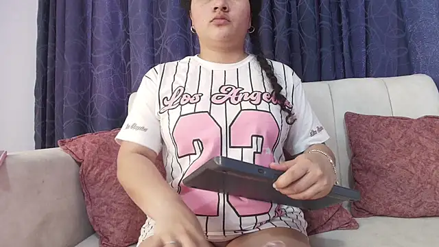 Baby_dirt's cam snapshot