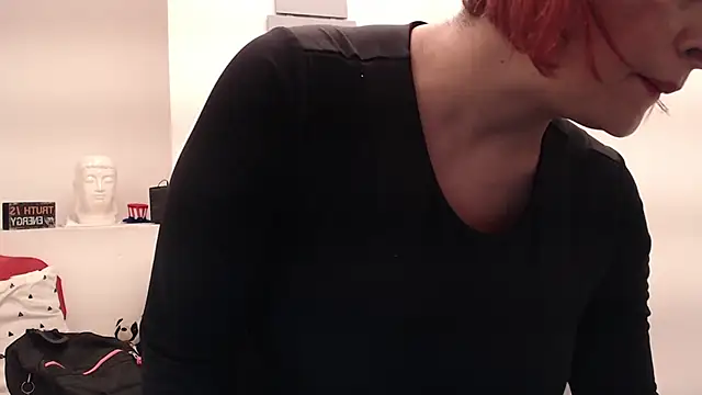 eva_twiss's cam snapshot