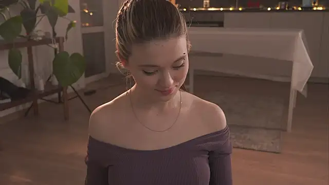 EleniRoeber's cam snapshot