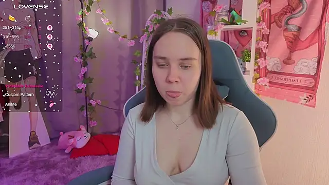 lunalyna's cam snapshot