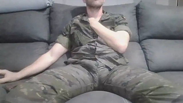militar_guapo live sex cam
