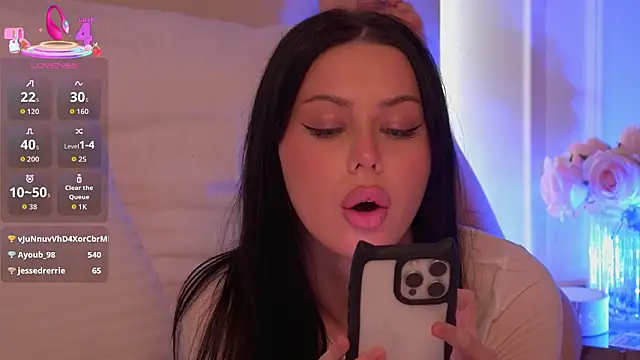 LeyaFoxhall's cam snapshot