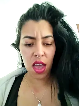 Luianna's cam snapshot