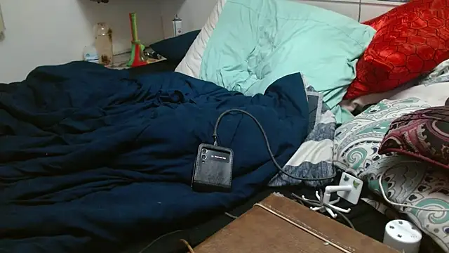 2Hot2gether69's cam snapshot