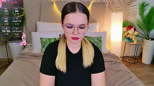 KellyHayden's cam snapshot