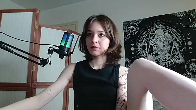 Mysterious_Toy's cam snapshot