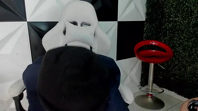 ManSant's cam snapshot