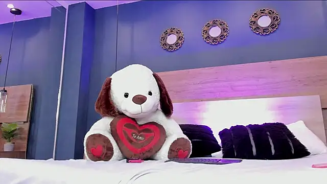 SusanAdams1's cam snapshot