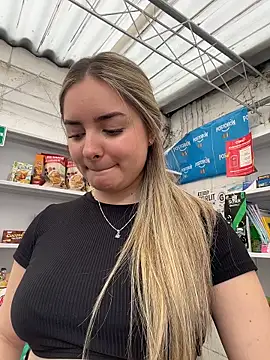 imlindapink live sex cam