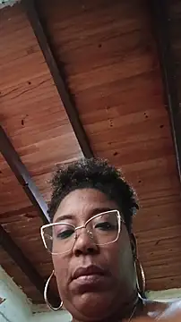 ChanneldelaCroix's cam snapshot