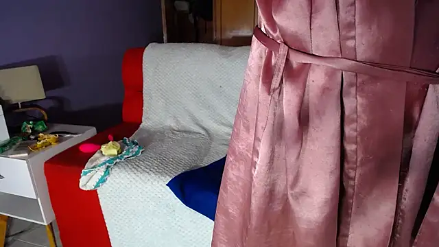 sophia_ny's cam snapshot