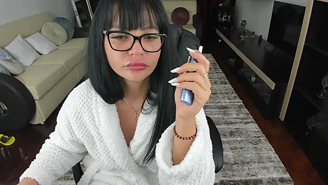 Ella_sweety00's cam snapshot