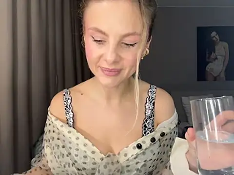 sirena124's cam snapshot