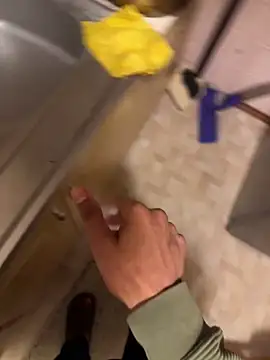 Mumbai_Guy_143 live sex cam