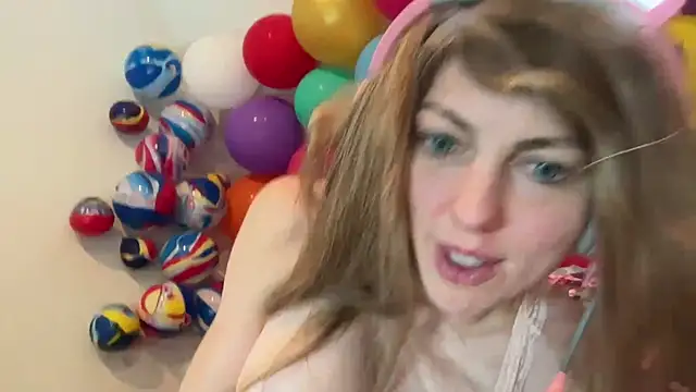 CelestialRuby's cam snapshot