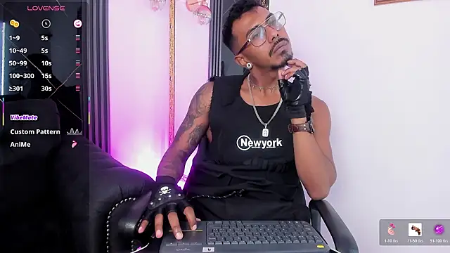 Latinmoster_boss live sex cam