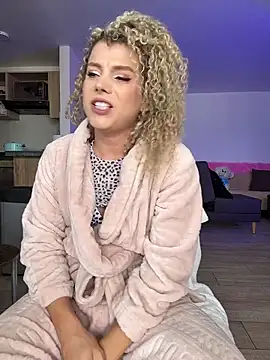 Georgiafox's cam snapshot