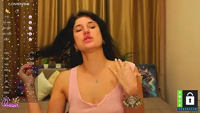 Alianna_Solo_Kisses's cam snapshot