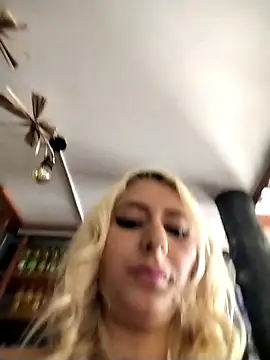 catalella16's cam snapshot