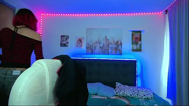 goth_minerva's cam snapshot