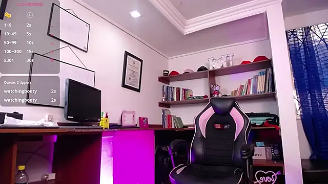 LiaTaylorr live sex cam