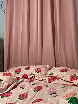 _BellaHotty_'s cam snapshot