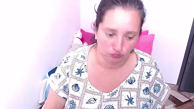 CristialJones_'s cam snapshot