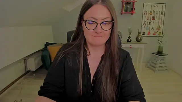 MistressDarrah's cam snapshot