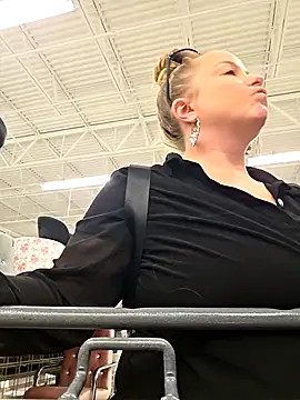 julimonroe's cam snapshot