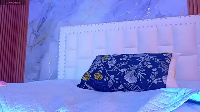 cattaleeyaa's cam snapshot