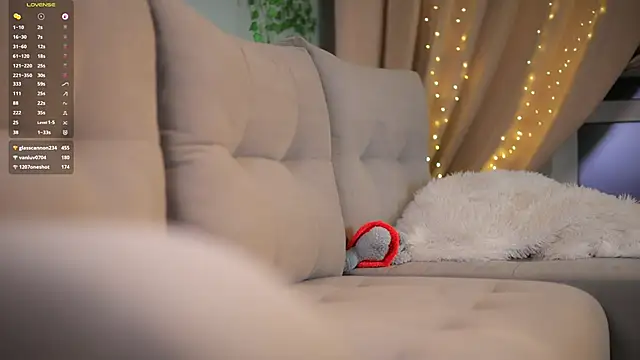 lovekissmes's cam snapshot