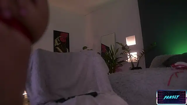 LucyAllenX live sex cam