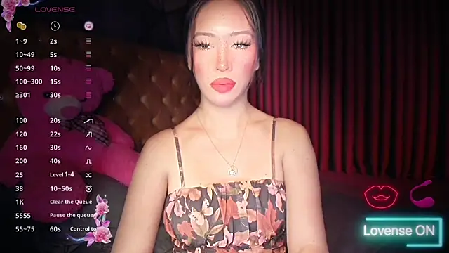 Jasmine_Elcock's cam snapshot