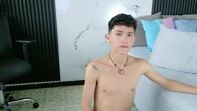 Noah_tyler_ live sex cam