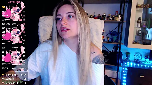 Rania_Stitch's cam snapshot